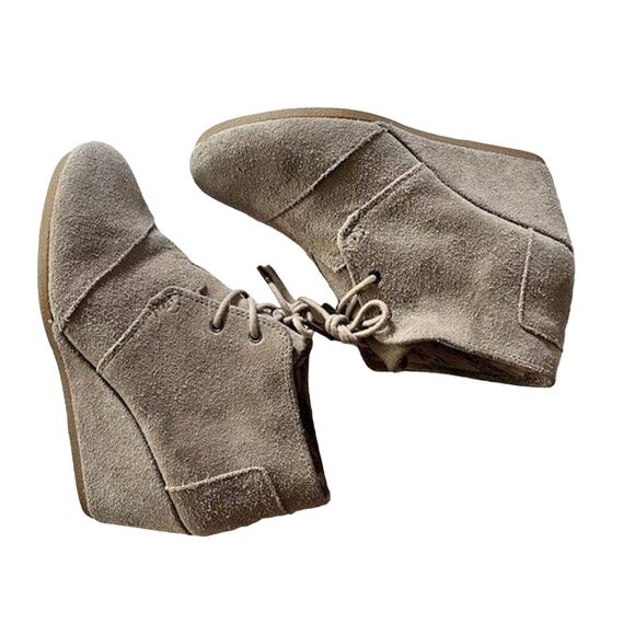 Toms Shoes - Toms Suede Desert‎ Bootie Lace Up Wedge Ankle Heel Boots Sz 8